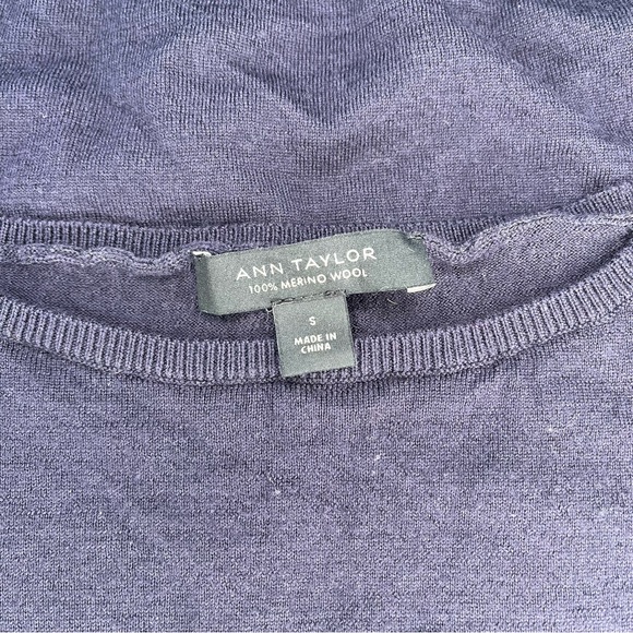 Ann Taylor Sweater - Picture 3 of 4